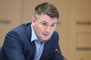 Подробнее о статье Где сейчас работает Владимир Стогниенко: подробный разбор карьеры известного комментатора
